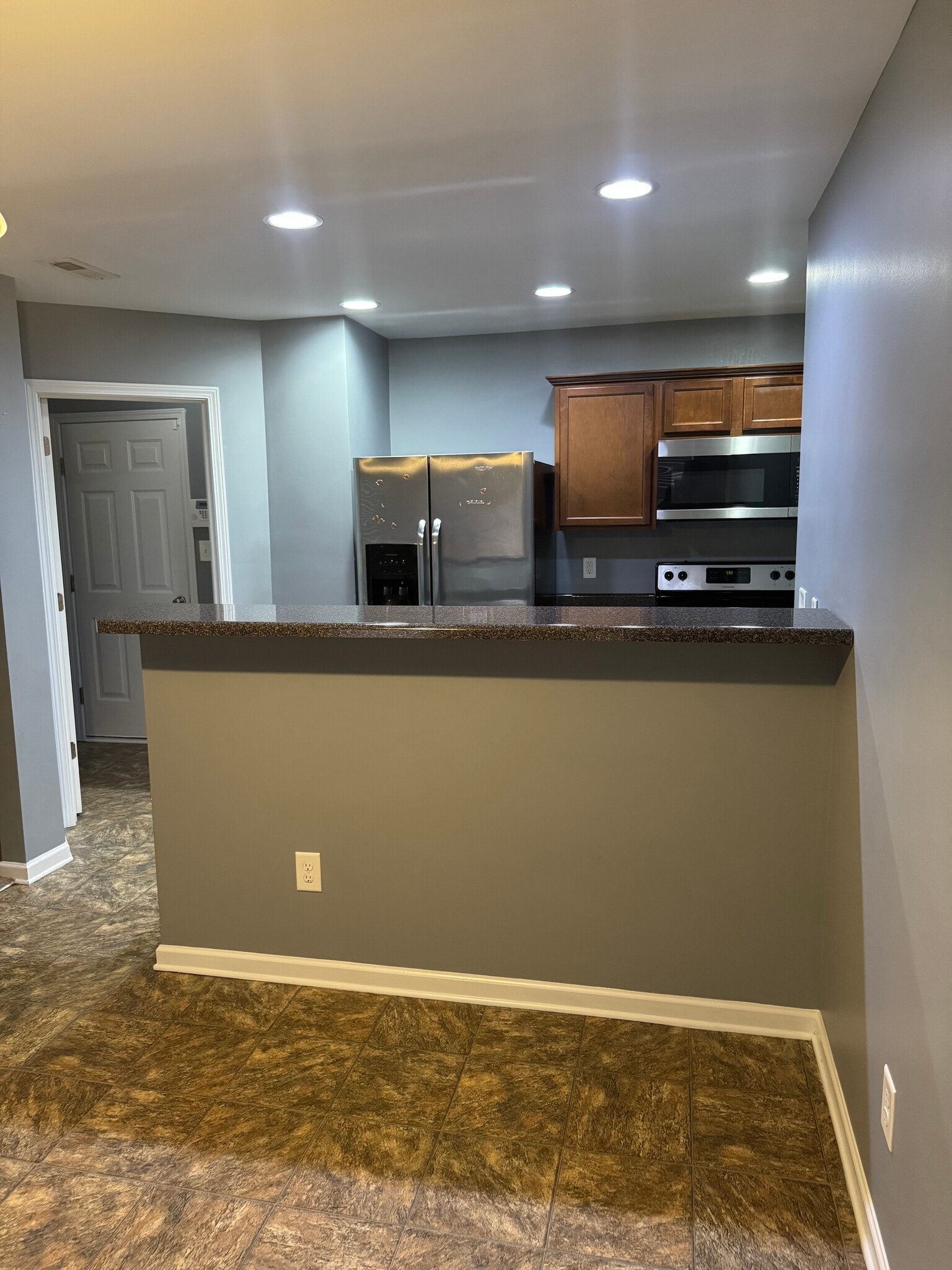 Building Photo - 5919 Fazenda Dr