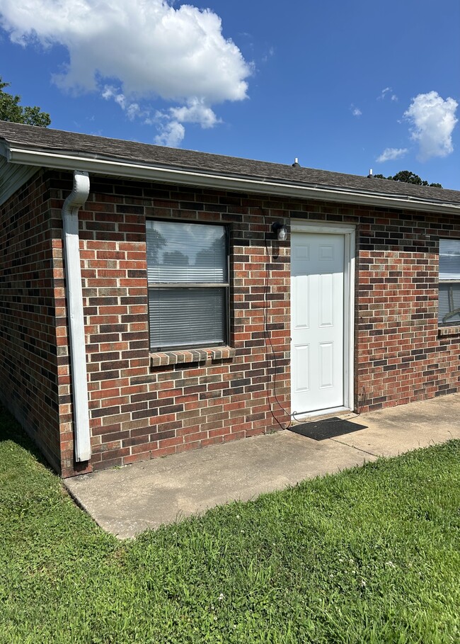 Building Photo - 172 Brooke Lynn Dr