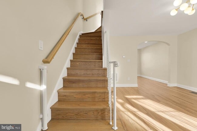 Building Photo - 2205 Observatory Pl NW