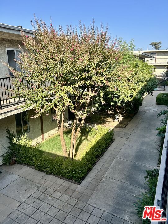 Building Photo - 8800 Cedros Ave
