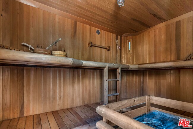 Building Photo - 11244 Briarcliff Ln