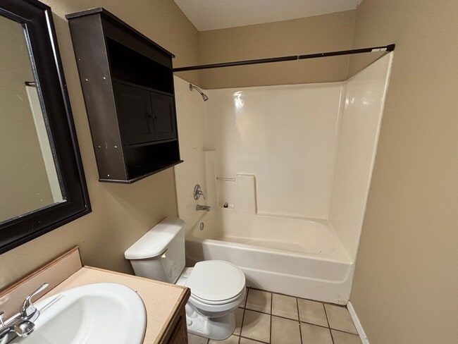 Building Photo - 112 W 15th St