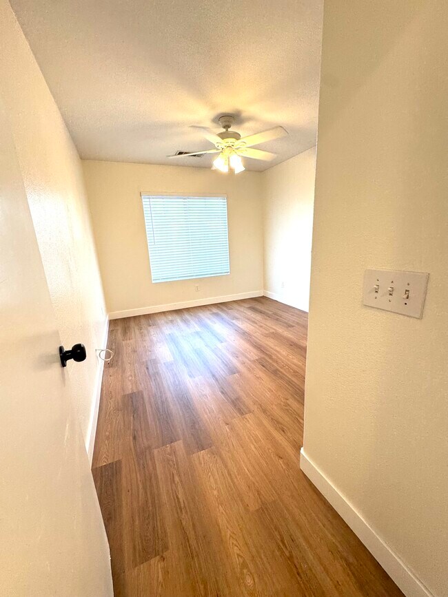 Building Photo - 47761 Poseidon Cir