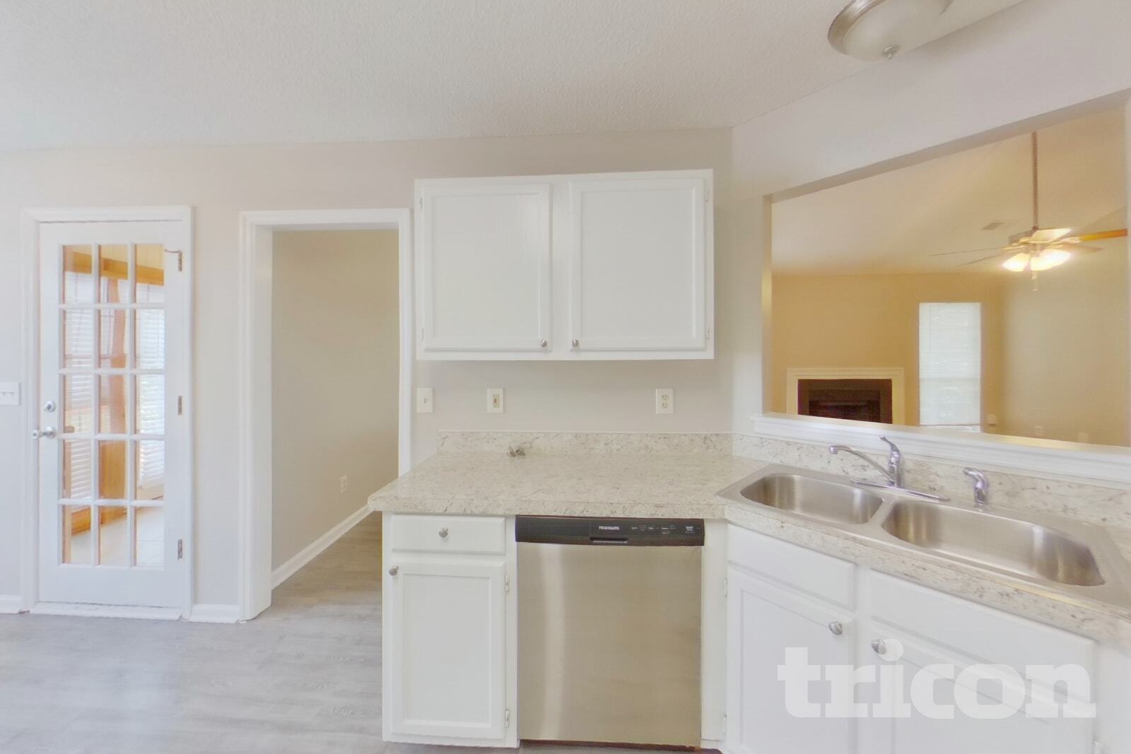 Building Photo - 424 Forest Grove Cir