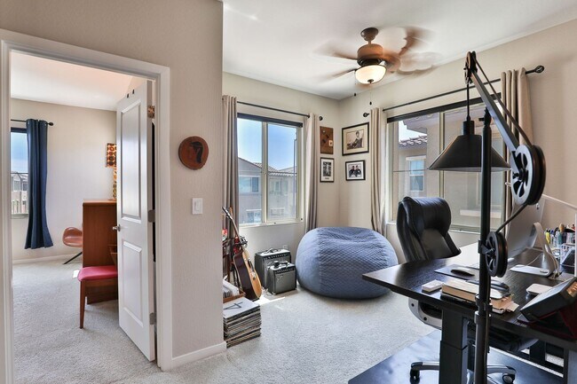 Building Photo - Gilbert Gated Community 3 bed/2.5 bath Con...
