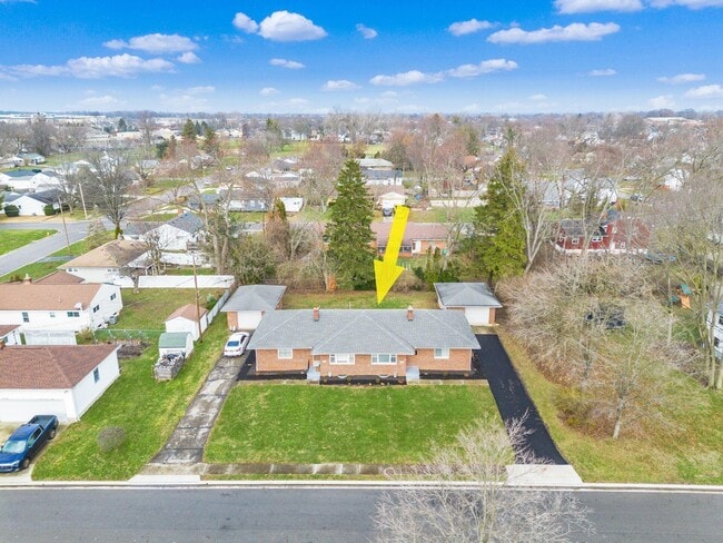 Building Photo - 3070 Lotz Dr