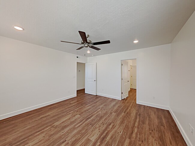 Building Photo - 6067 W Copperhawk Drive