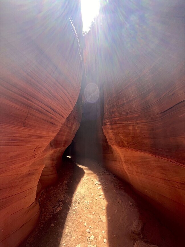 Building Photo - 170 E 100 N