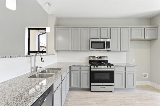 Building Photo - 12314 Maypole Bend