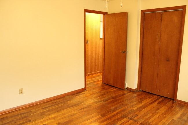 Building Photo - 3301 Scottwood Rd