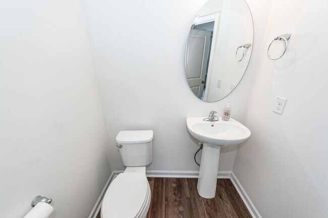 Building Photo - 3 Bedroom, 2.5 Bathroom Home in Hunters Bend - Ladson