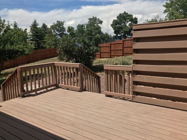 Building Photo - 5292 Cracker Barrel Cir