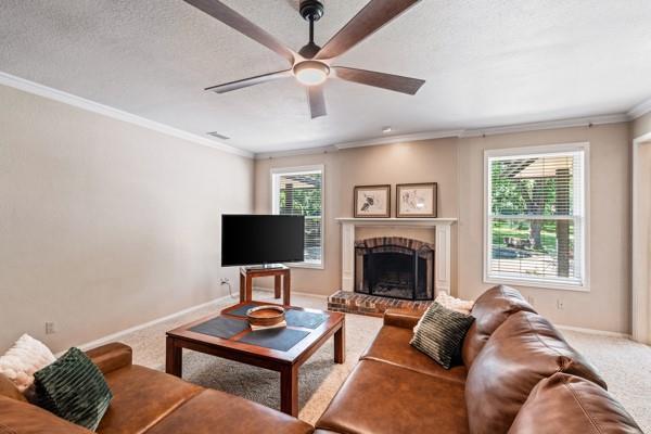 Building Photo - 150 Creekside Dr
