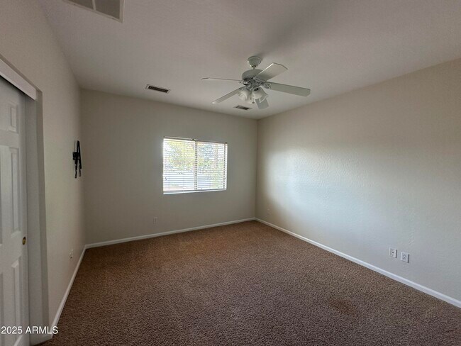 Building Photo - 200 W Flamingo Dr