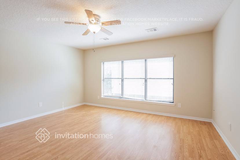 Building Photo - 2117 Shadow Bay Cir