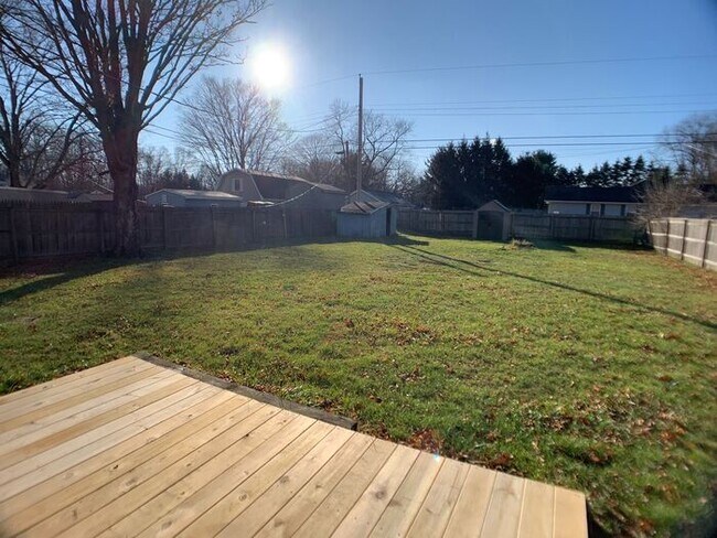 Building Photo - Spacious Rural Setting- 3 bedroom in Niles!