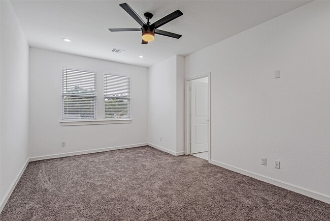 Building Photo - 6732 Goforth St