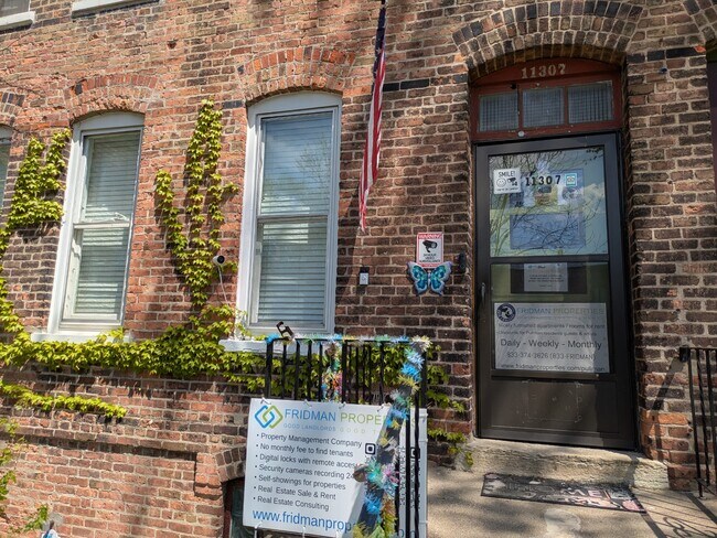 Building Photo - Updated 2BR/1BA in Pullman – Internet Incl...
