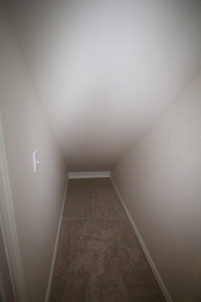 Building Photo - 3 Bedroom Condo in South Anchorage!