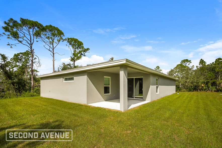 Building Photo - 14269 Dunlap Ave