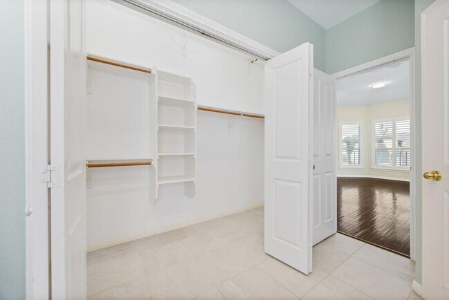 Building Photo - 20904 Apache Plum Ln