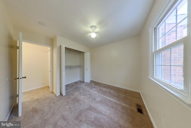 Building Photo - 4939 McFarland Dr