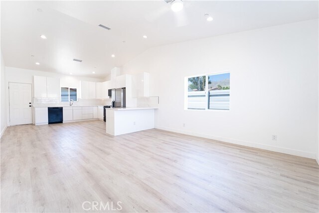 Building Photo - 9473 Palm Dr