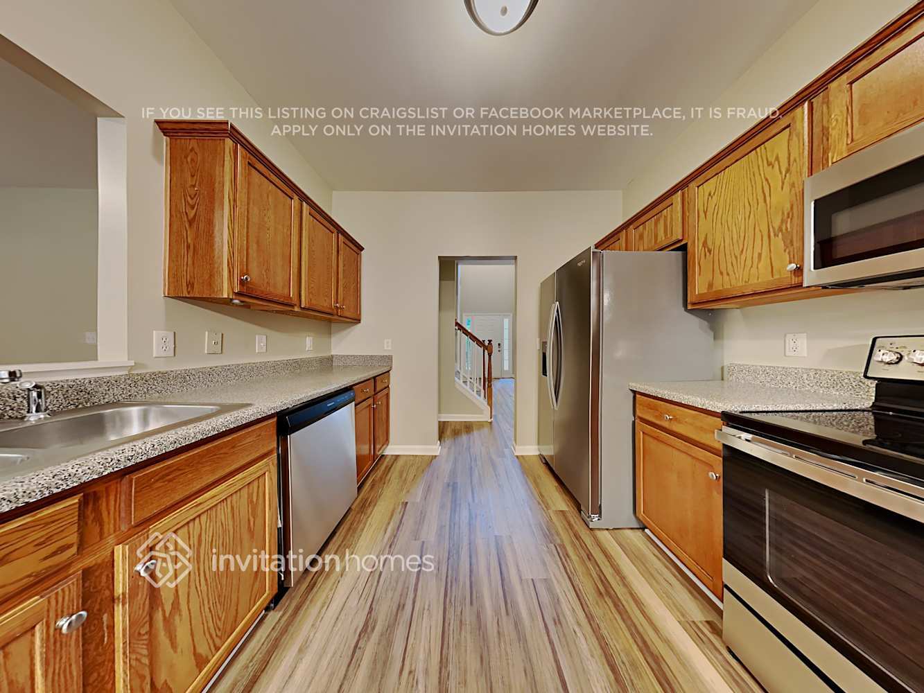 Building Photo - 147 Hawthorn Dr