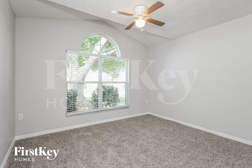 Building Photo - 4434 Stonemeadow Dr