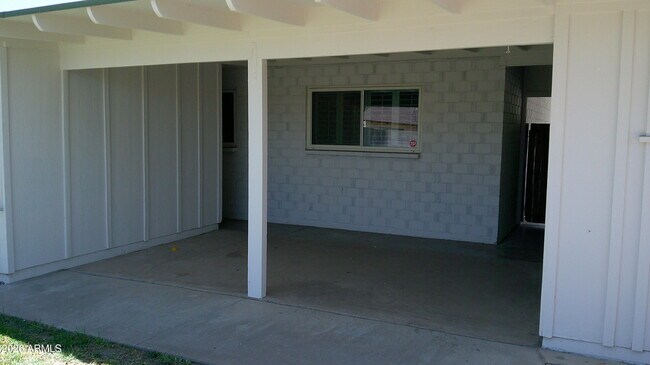 Building Photo - 8608 E Highland Ave