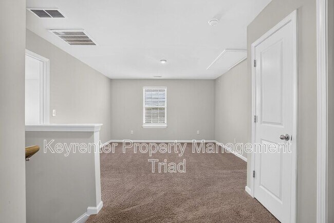 Building Photo - 5109 Black Frst Dr