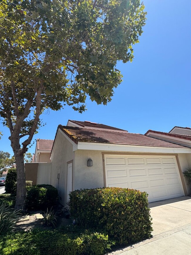 Building Photo - 3 Bed, 3 Bath Two-Story Condo - 9 Georgetown.