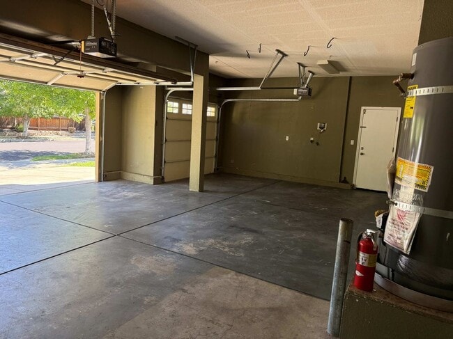 Building Photo - 1760 Anastasia Dr
