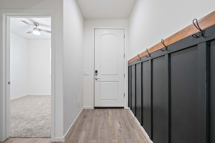 Building Photo - 12486 N Reeves Pl