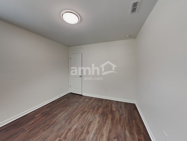 Building Photo - 4394 Kendrick Cir