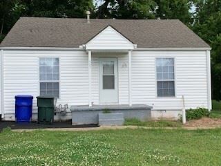 Primary Photo - 607 E Brooks St