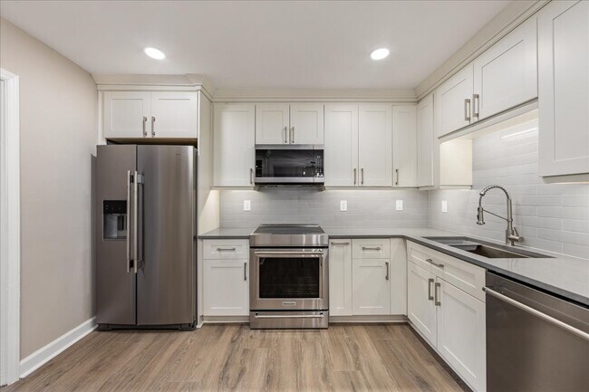 Building Photo - 4700 Walden Ct
