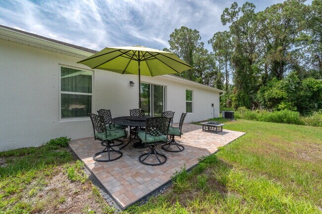 Building Photo - Bright & Spacious 3 Bedroom, 2 Bathroom Home with 2-Car Garage