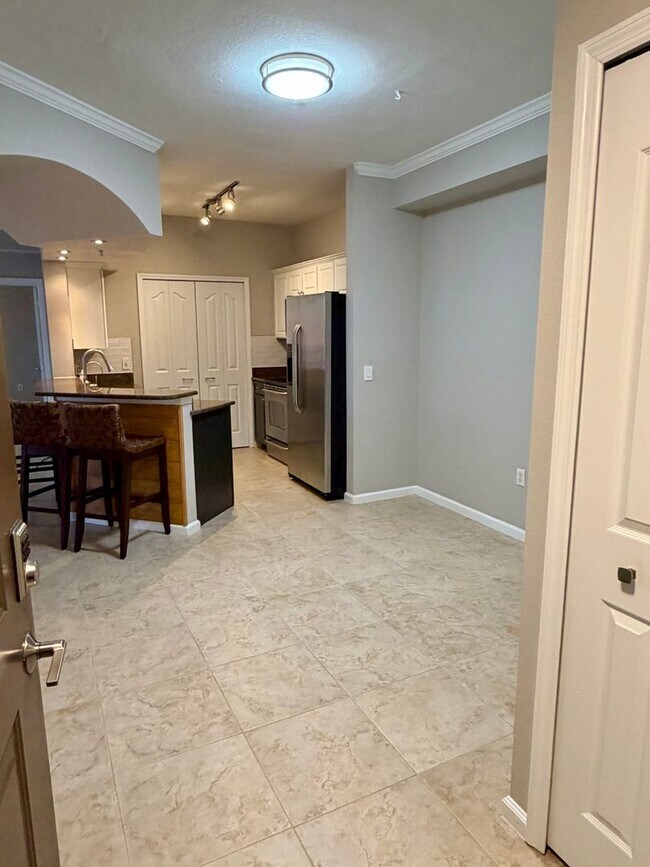 Building Photo - 12965 Positano Cir