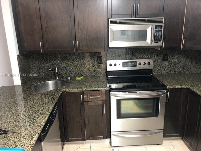 Building Photo - 2780 NE 183rd St