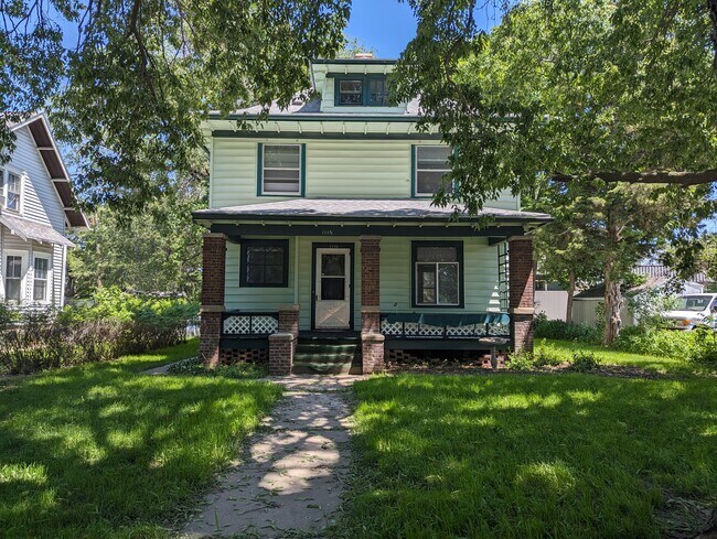 Building Photo - 1116 S Glass St