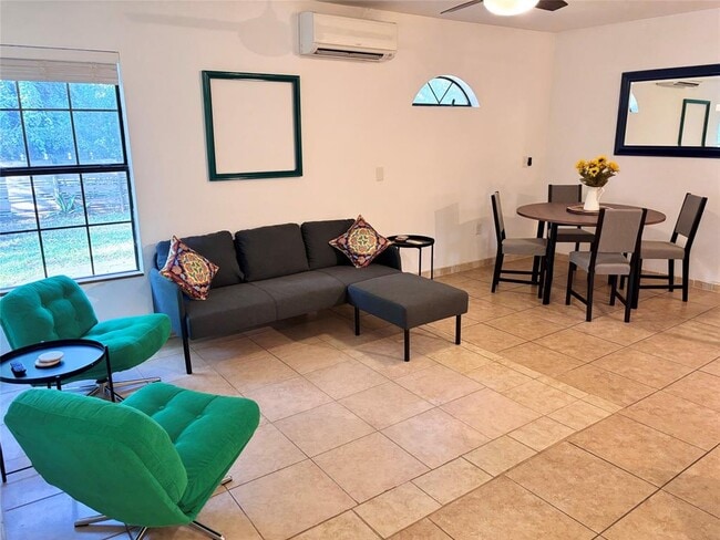 Building Photo - 5414 Bolm Rd