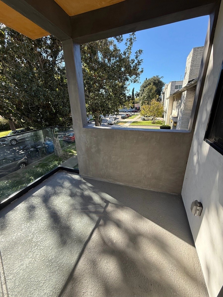 Building Photo - 11155 Huston St