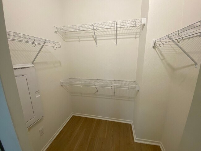 Building Photo - 3 bed, 3.5bath wihtin The Pacific Ridge Community in Oceanside