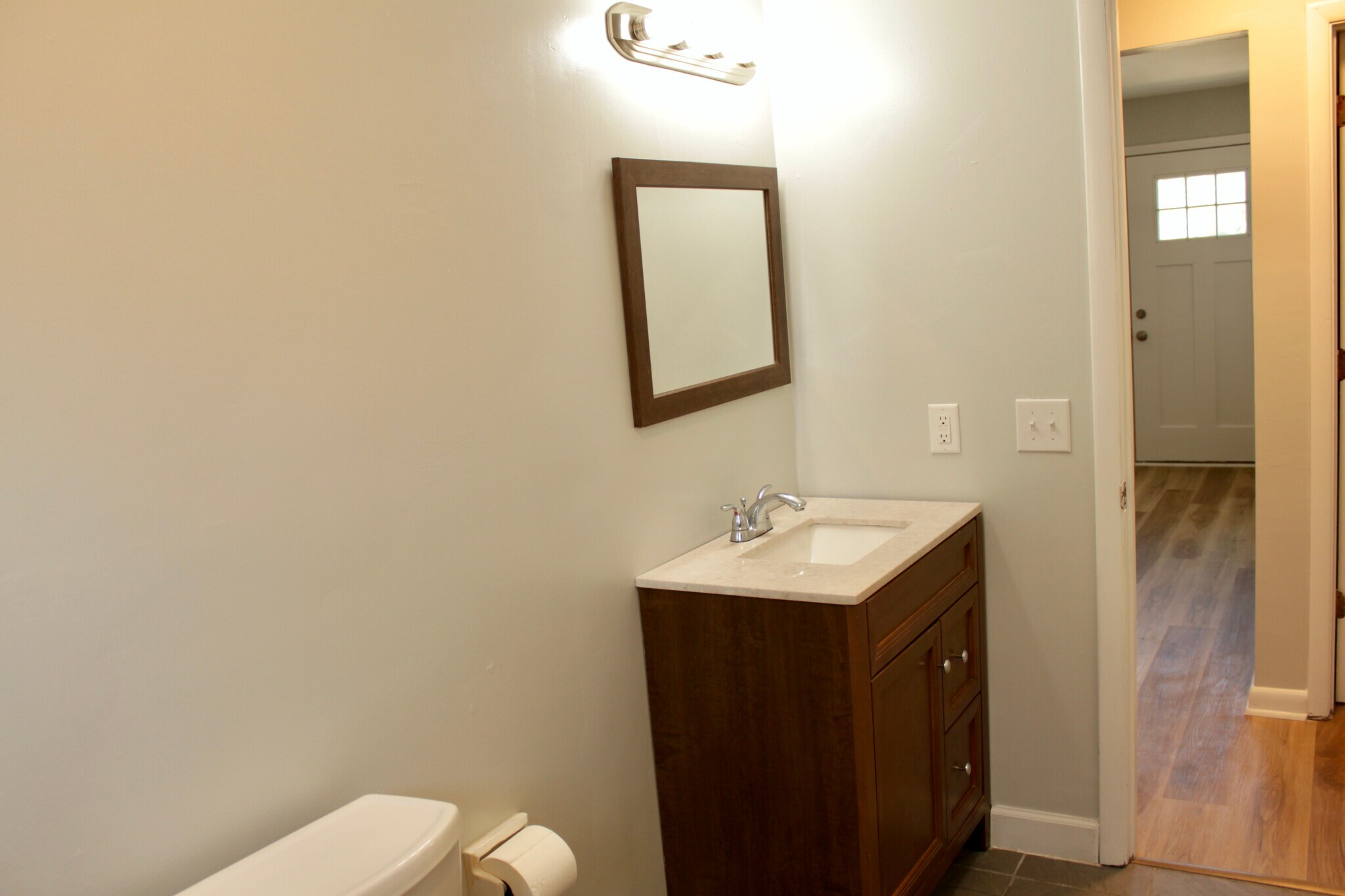 New Lighting - 1401 22nd Ave N