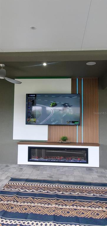 Building Photo - 11987 Globe St