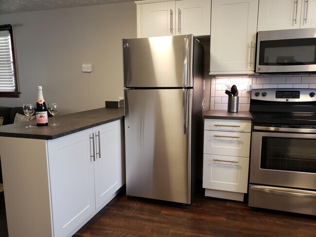 Building Photo - 2345 Macon Dr SW