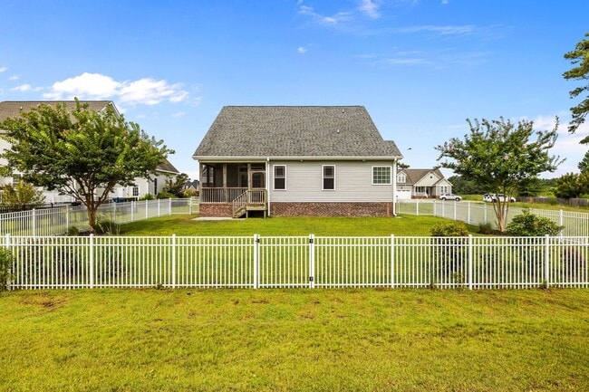 Building Photo - Blair Farms Home available for Long Term R...