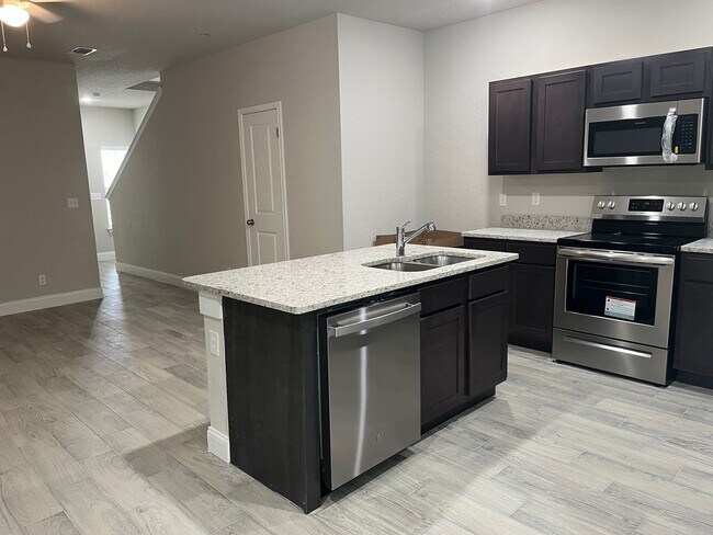 Building Photo - 7813 Savanah Brooks, Live Oak, TX. 78233