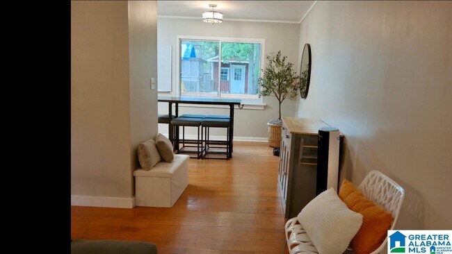 Building Photo - 1248 MacQueen Dr